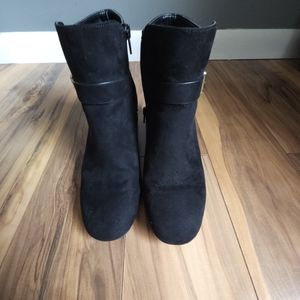 KELLY & KATIE ALBYRITEL BOOTIE 7.5